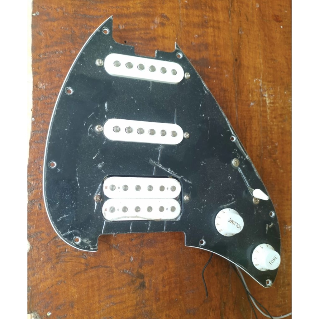Pickguard + Pickup Wiring Set Gitar Sterling HSS Original Bekas Normal Siap Pasang