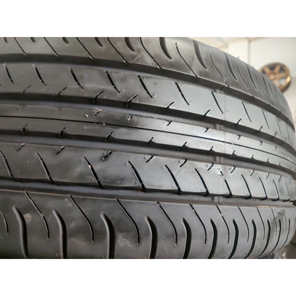 215/55 R17 dunlop sp sport maxx