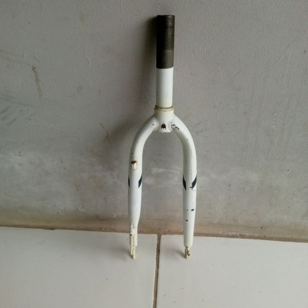 Fork garfu sepeda lipat Phoenix 20 inch  drat standard    Diameter luar steertube: 25.4 mmDiameter d