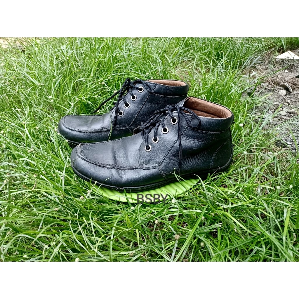 Sepatu kerja Cavallero, Pantofel, Boots