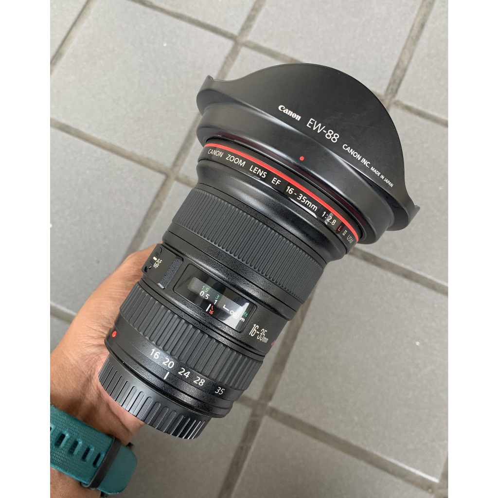 Canon EF 16-35mm f/2.8L II
