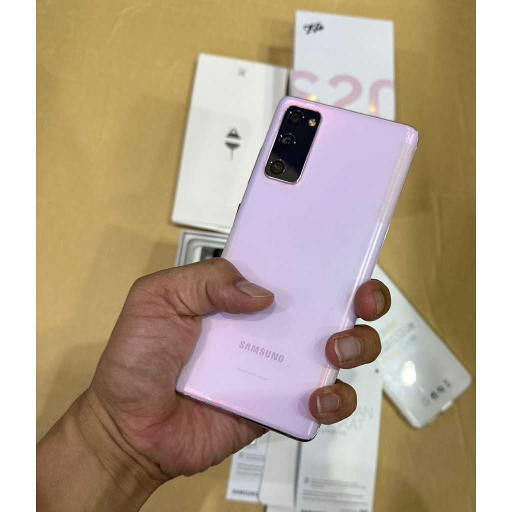 Samsung Galaxy S20 FE 8/256GB Mulus Bekas Resmi Fullset