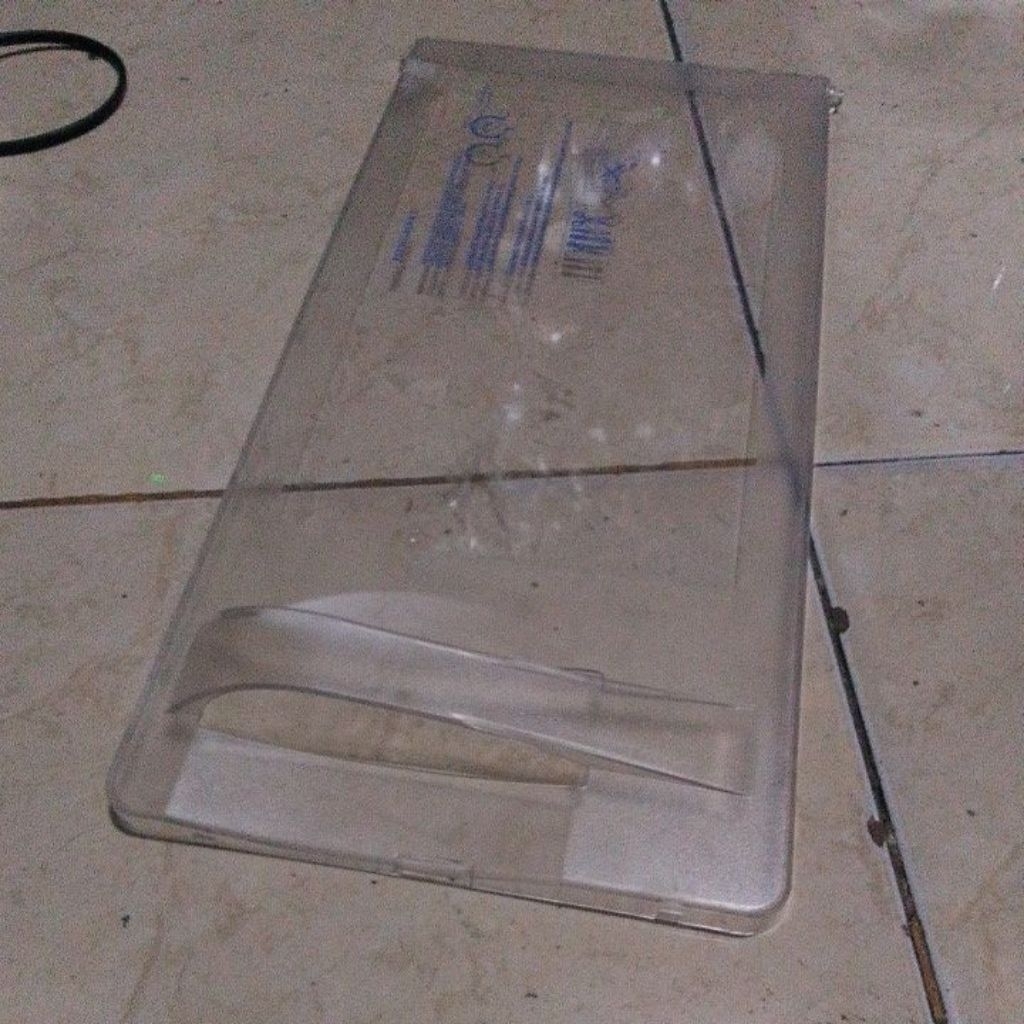 Tutup frezeer kulkas sharp original/tutup freezer kulkas sharp kirei SJ18