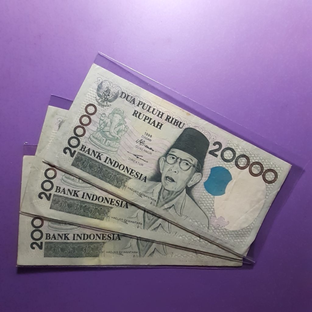 uang kuno 20000 rupiah kihajar