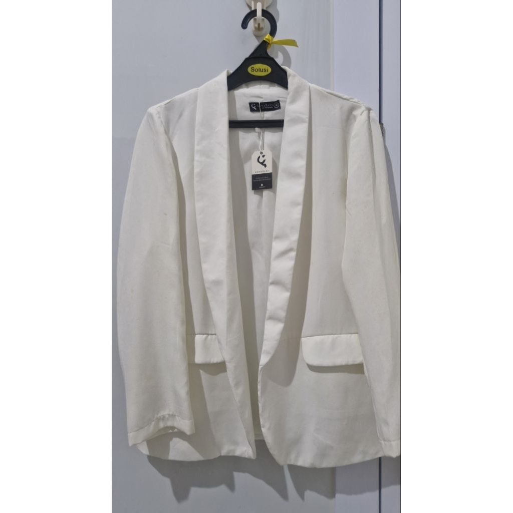 Preloved Gonegani Blazer Putih M