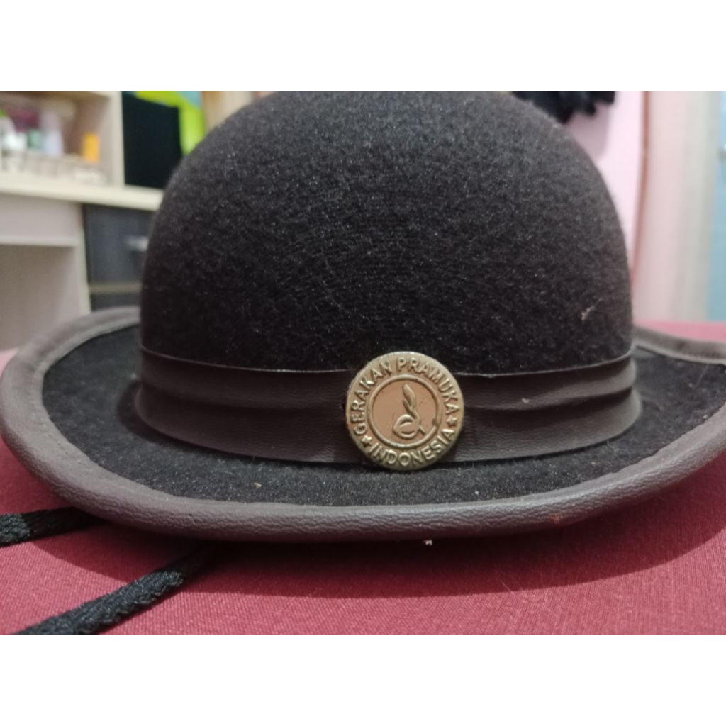 PRELOVED BEKAS TOPI BONI PRAMUKA WANITA PEREMPUAN
