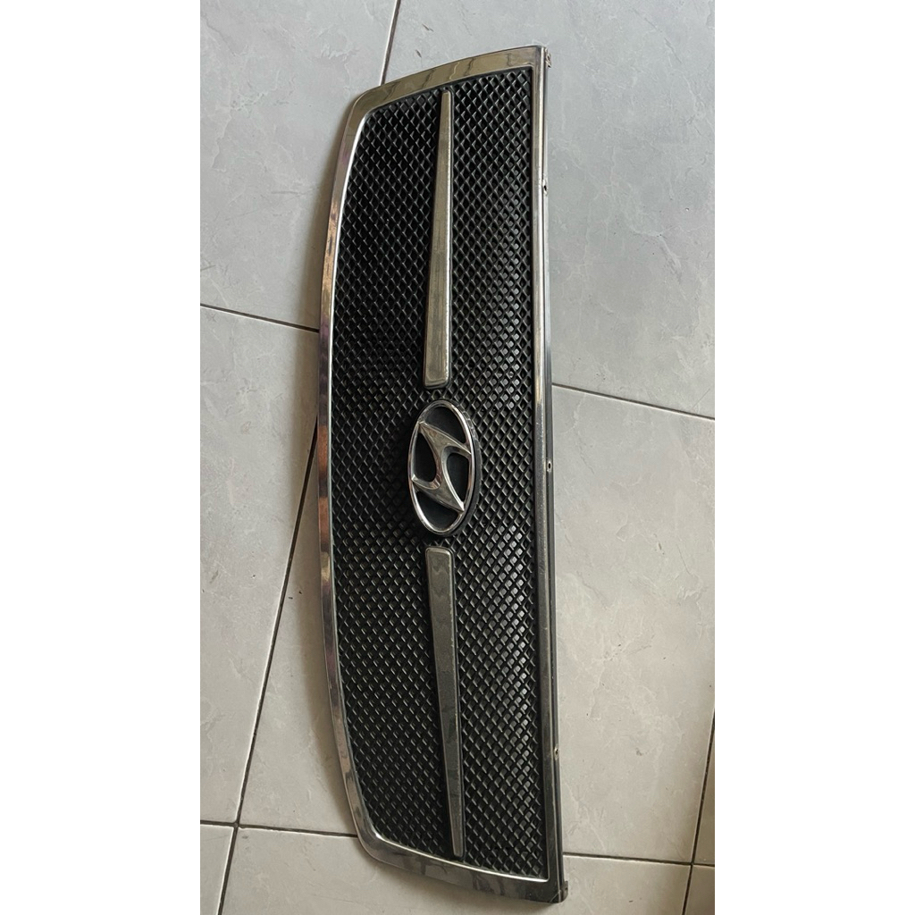 grill hyundai avega/new accent verna