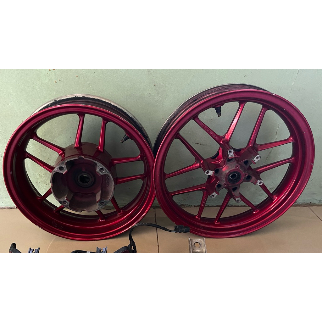 velg adv 150abs