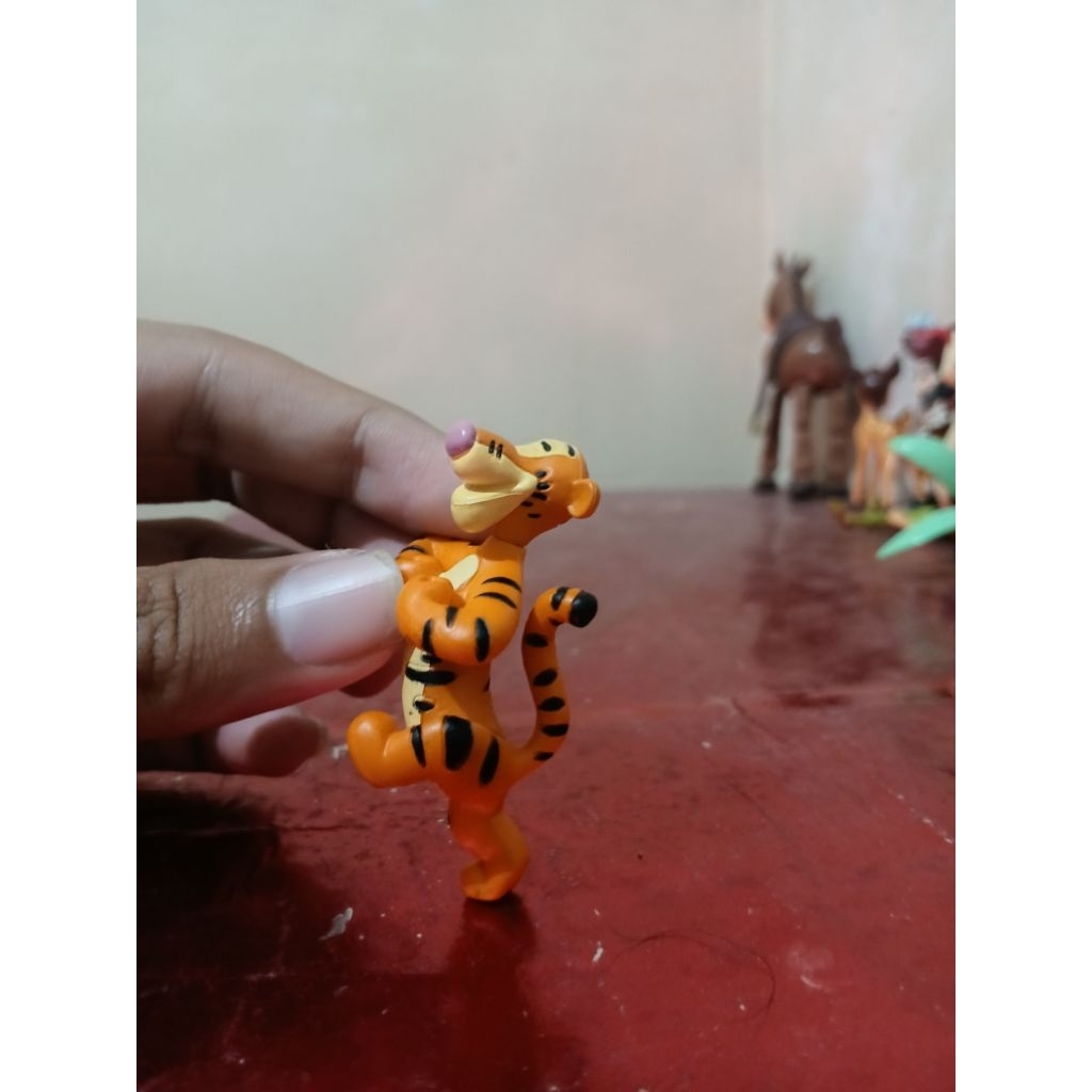 figure tiger winnie the pooh