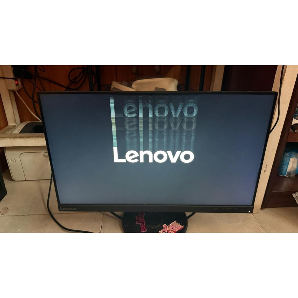 Monitor lenovo 24 inc minus