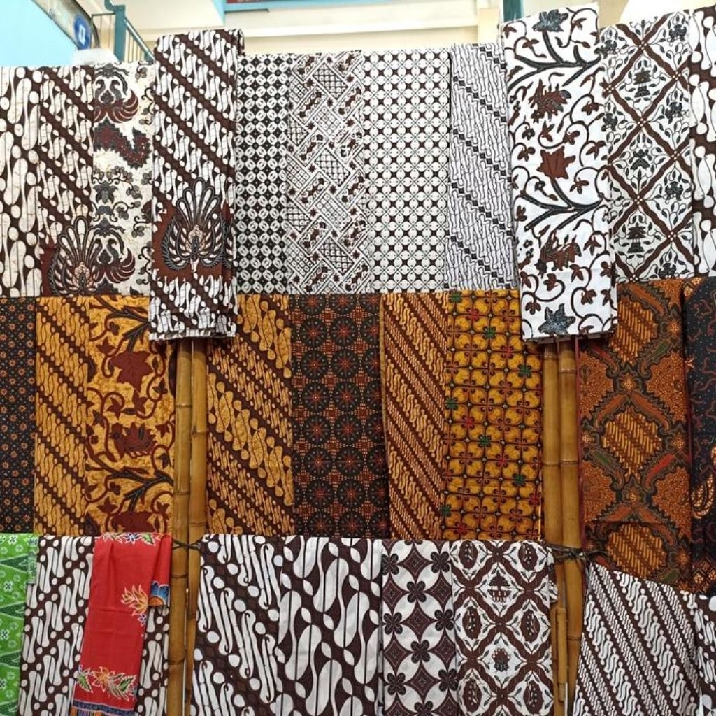 Kain Batik Jarik Panjang Meteran Bahan Katun Khas Jogja Solo Jakarta Elegan Mewah