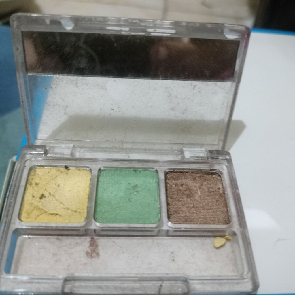 eyeshadow rijek kemasan wardah