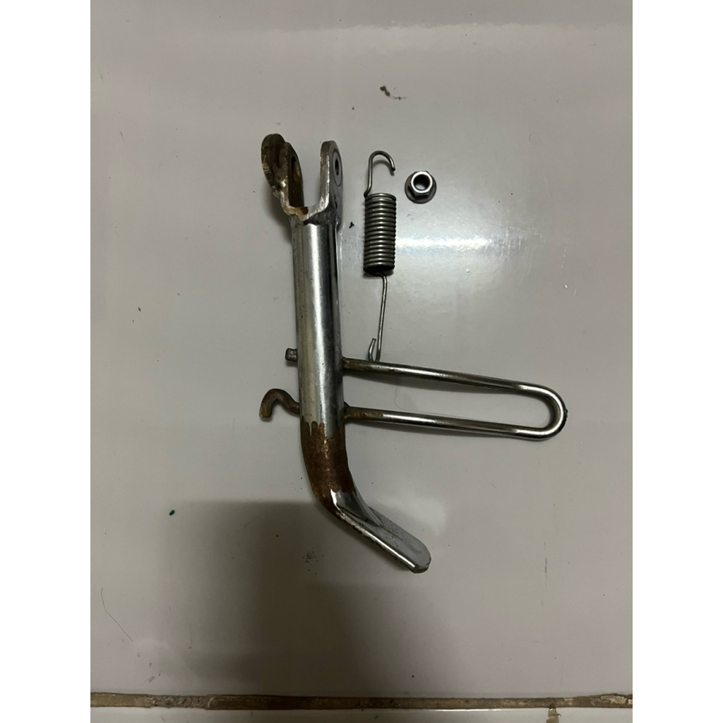 standar samping vespa matic downsize