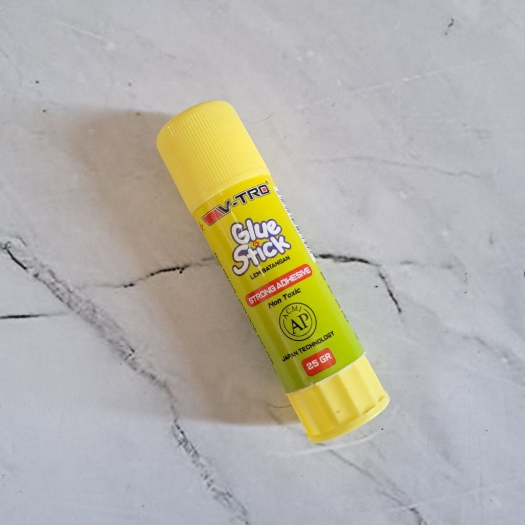 V-tro lem kertas glue stick 25g