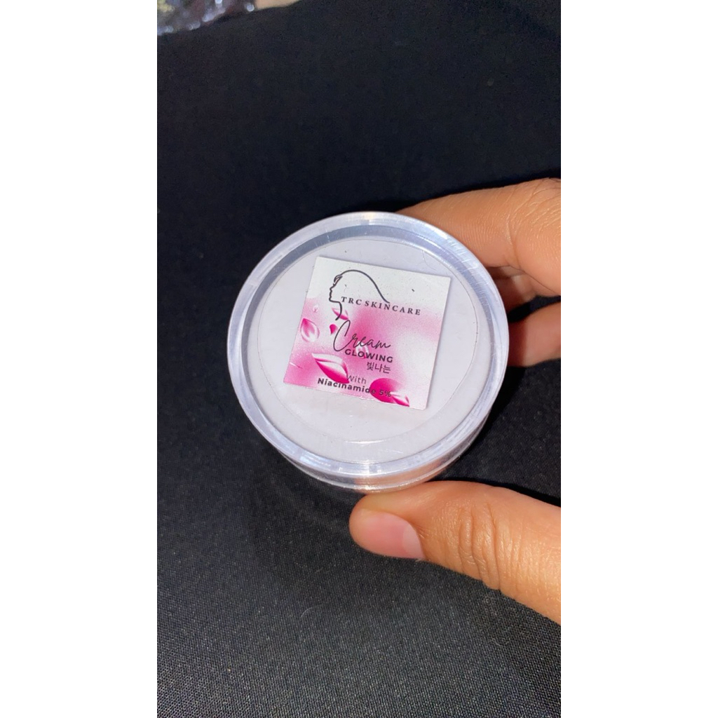 CREAM GLOWING WITH NIACINAMADE 5% TRC SKINCARE