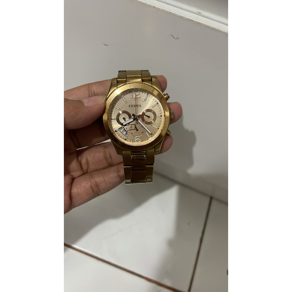 jam tangan fosil
