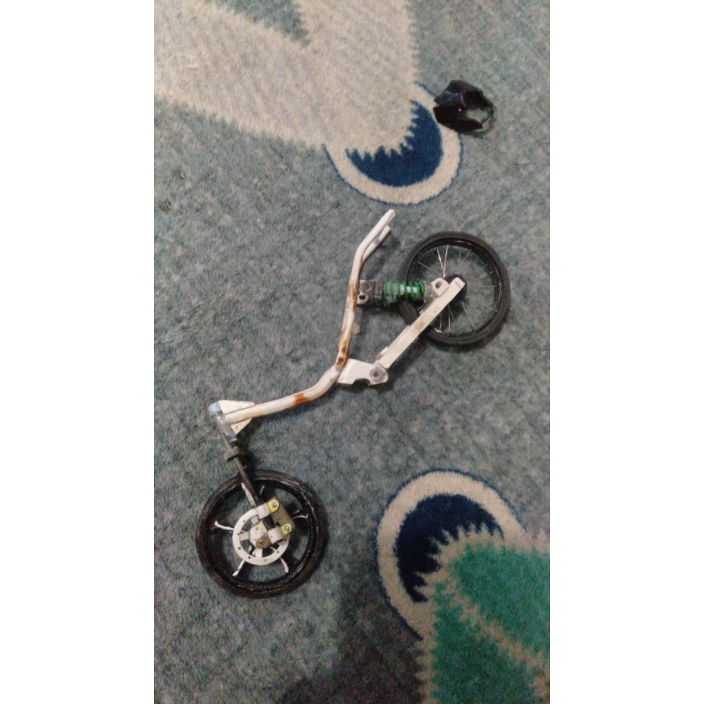 rangka miniatur motor drag free ban bahan pvc