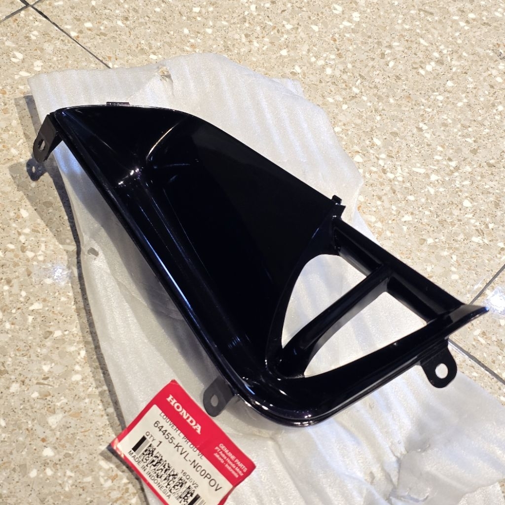 LOUVER SIRIP SAYAP DALAM TUTUP KARBURATOR KIRI SUPRA X 125 X125 BATMAN HITAM UNGU VIOLET ORIGINAL AH