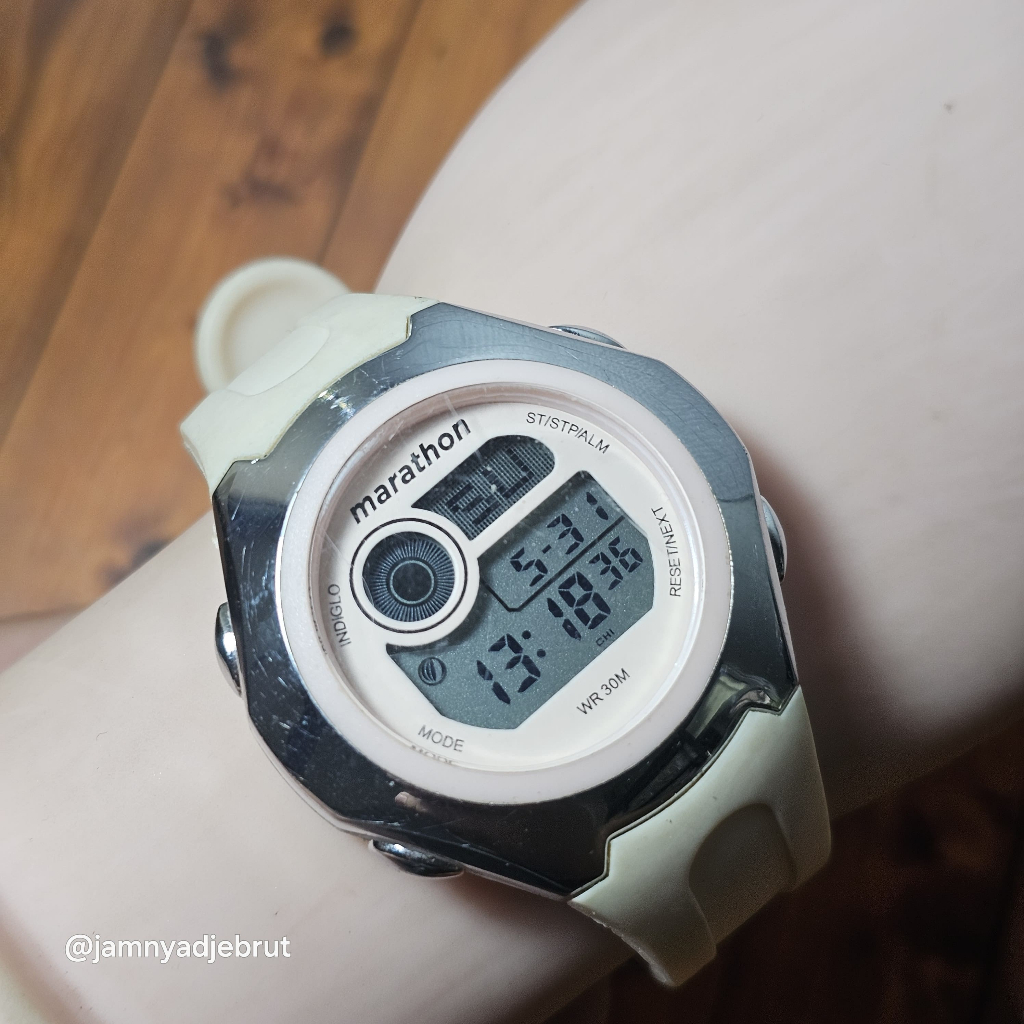 Jam Digital Timex Marathon TWSM32700 Krem Bekas