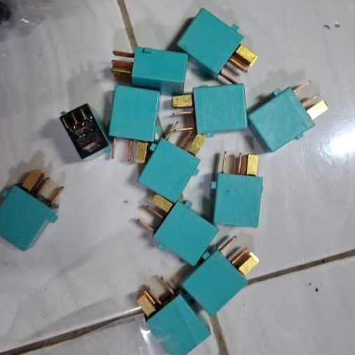Relay Kaki 5 12V OMRON ORIGINAL
