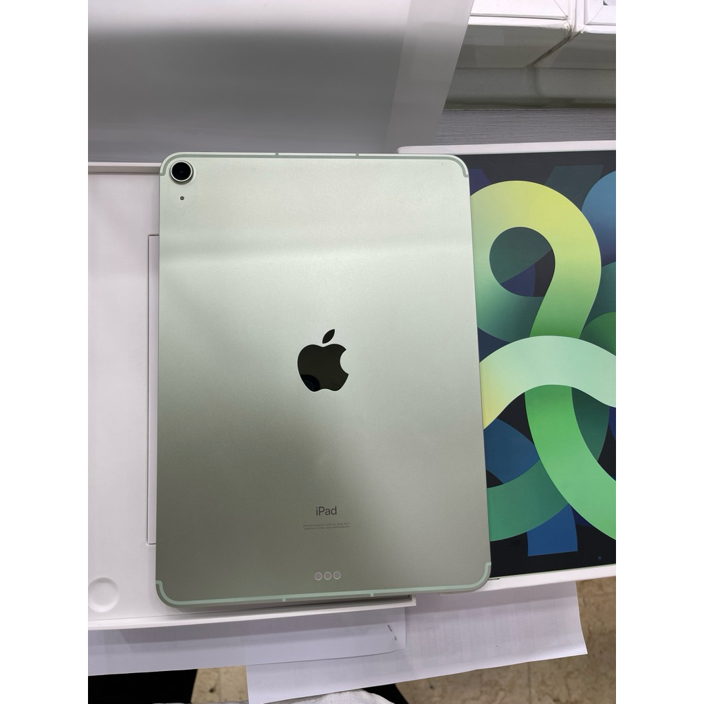 apple IPAD AIR 4 256GB Celuler+wifi (bisa kartu) Original Ex inter ( bekas