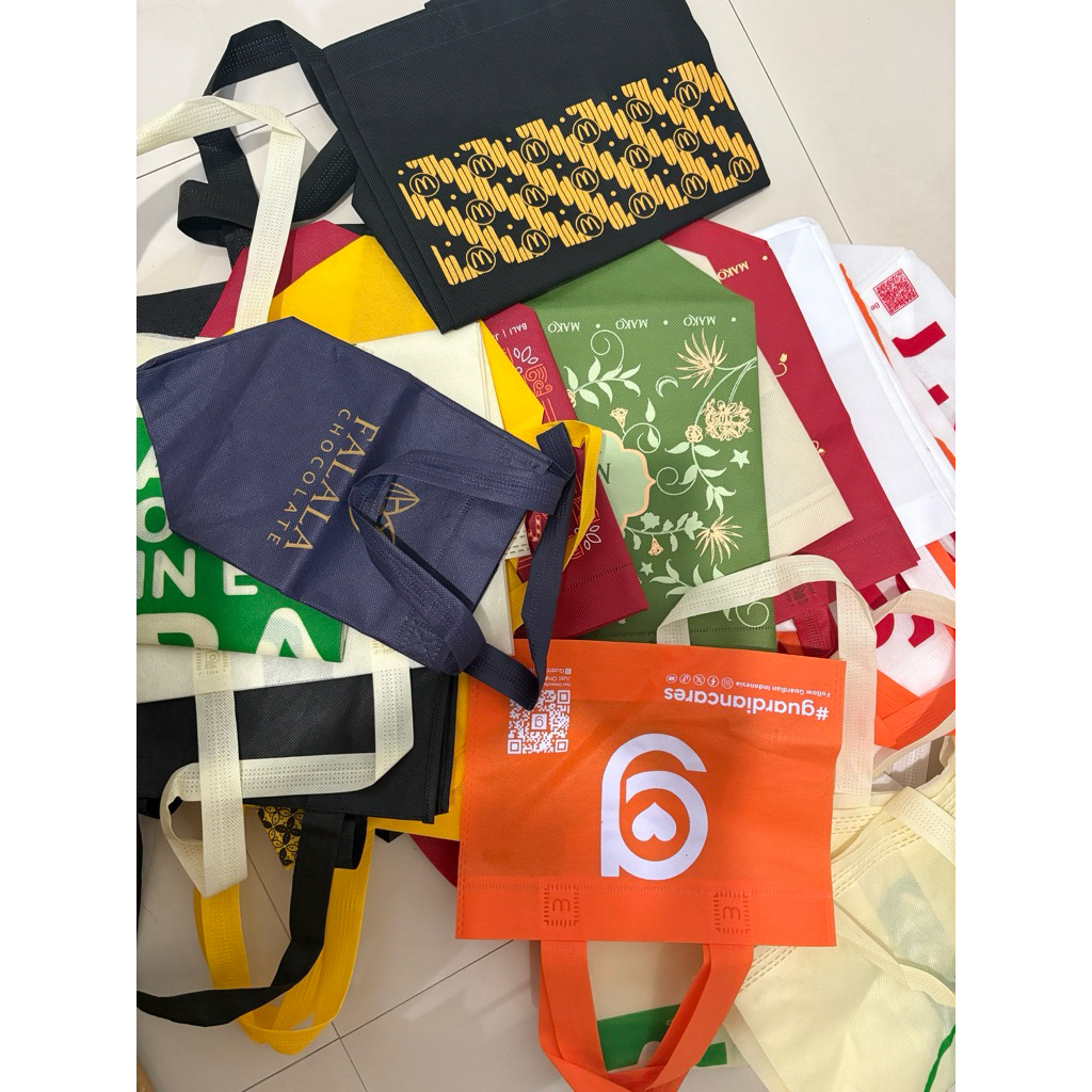 preloved shopping bag/paperbag sociolla colorbox