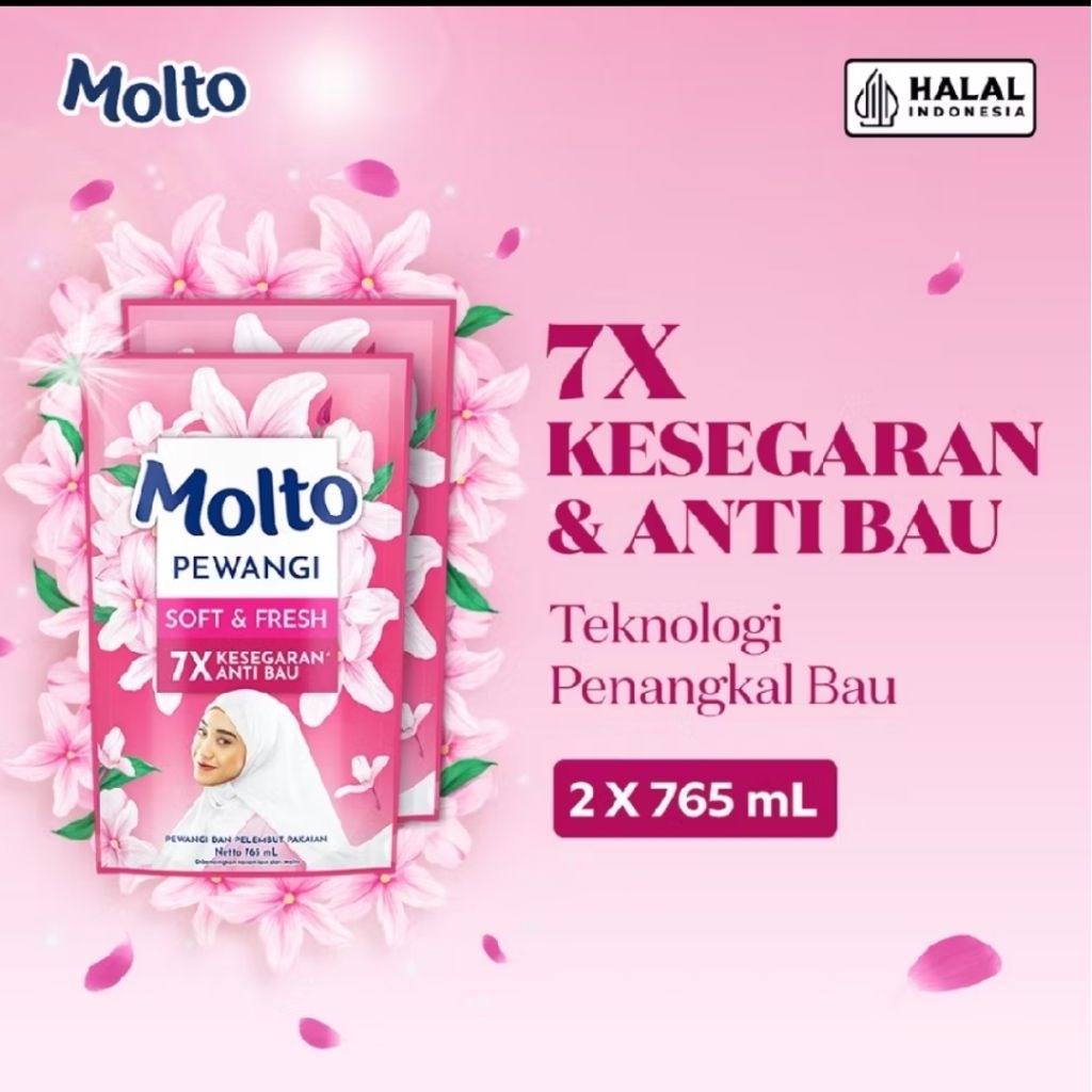 Molto Pewangi Pakaian 2 Botol 765ml - Kesegaran 7x Lebih Lama
