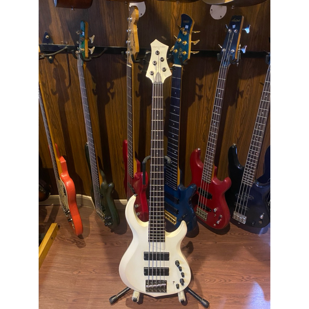 Sire Marcus Miller M2 White
