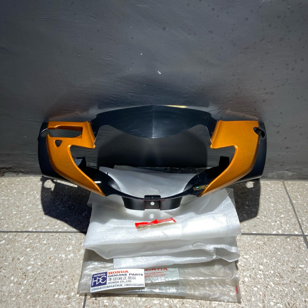 53205 KPH 700FMR COVER BATOK KEPALA DEPAN HONDA SUPRA X125 OLD ORANGE ORIGINAL AHM