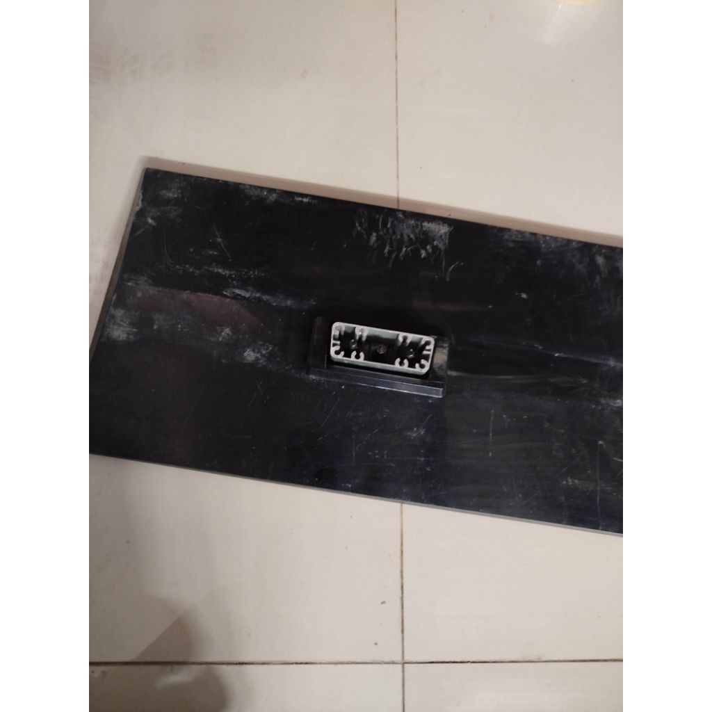 Kaki Stand Bracket TV LCD Sharp 32LE240 32LE240M 32LE340