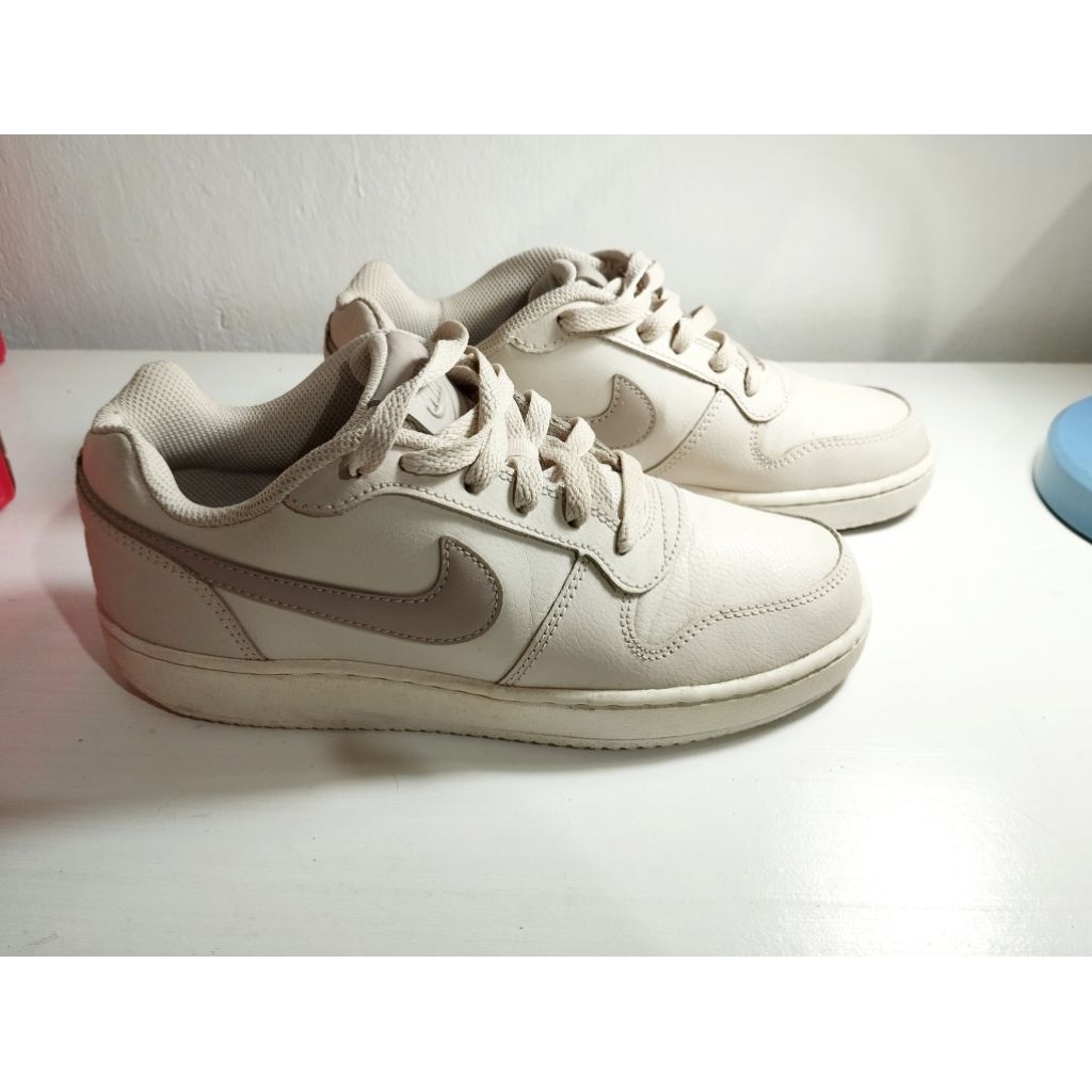 Nike Ebernon Low Beige Womens Original Size 7,5 second
