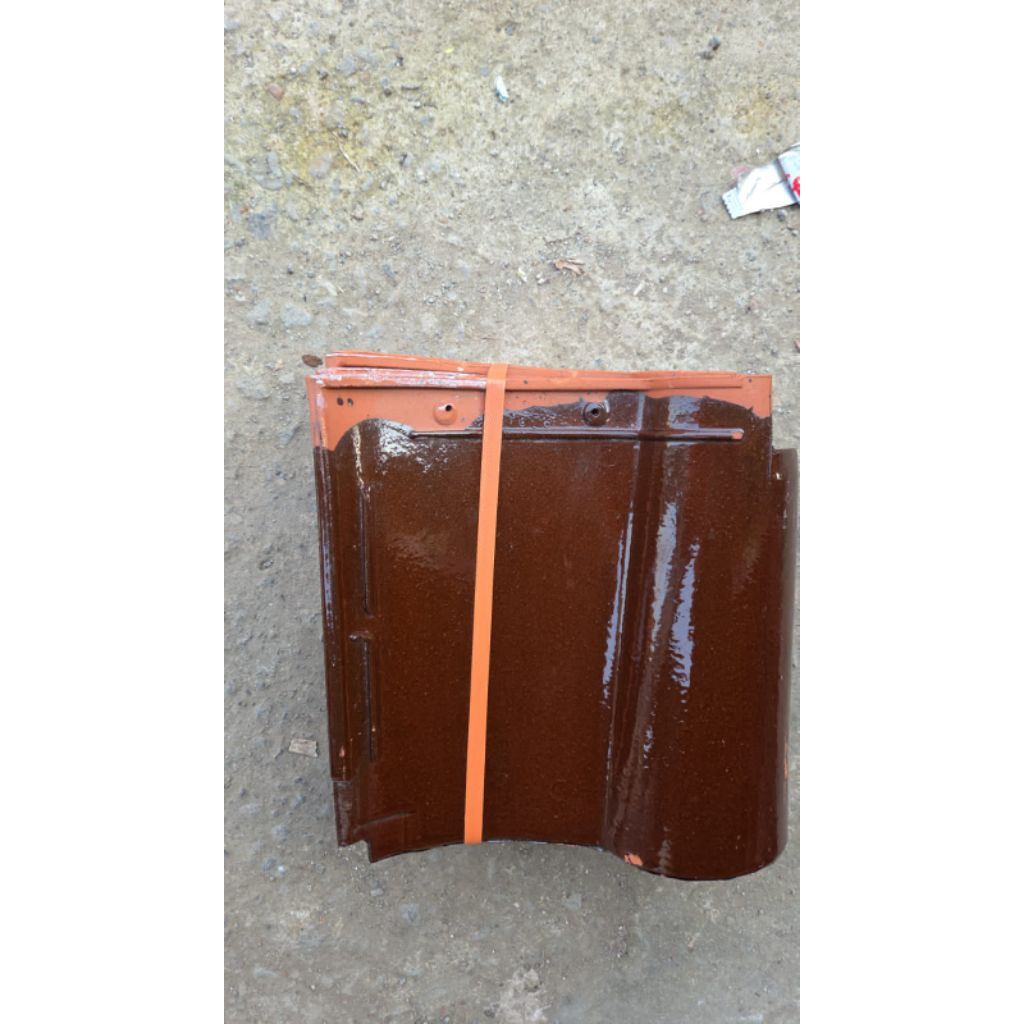 Genteng keramik kanmuri wine red