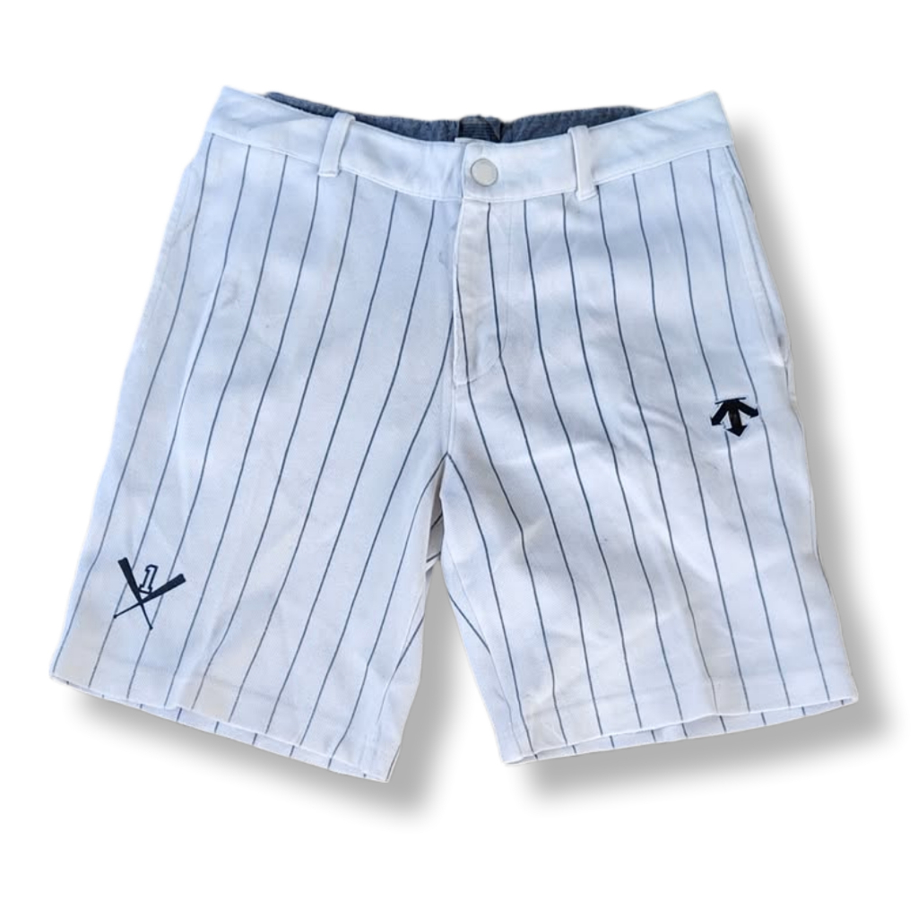 DESCENTE STRIPE WHITE SHORT PANTS | CELANA PENDEK | MNZA