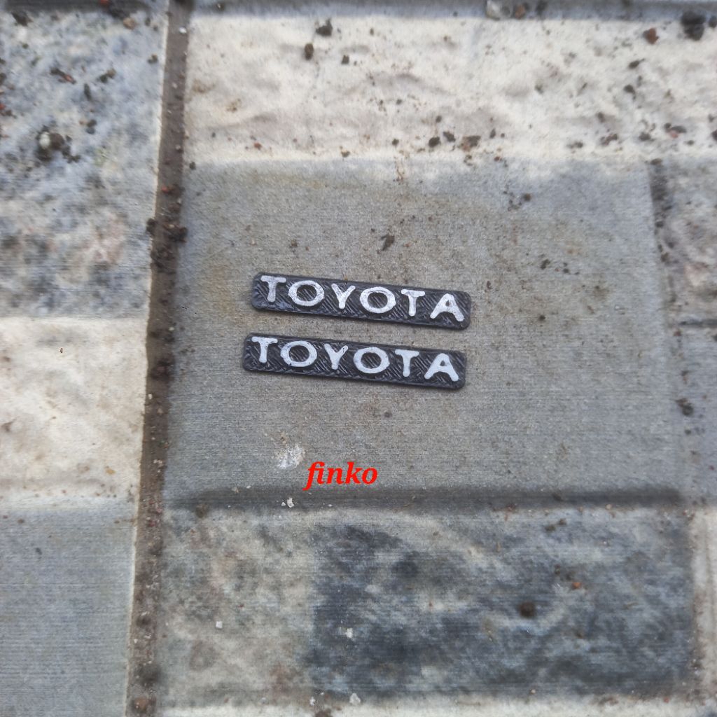 rc part, emblem toyota grill wpl c34 c44 mn45, wpl mn 1/16 1/12