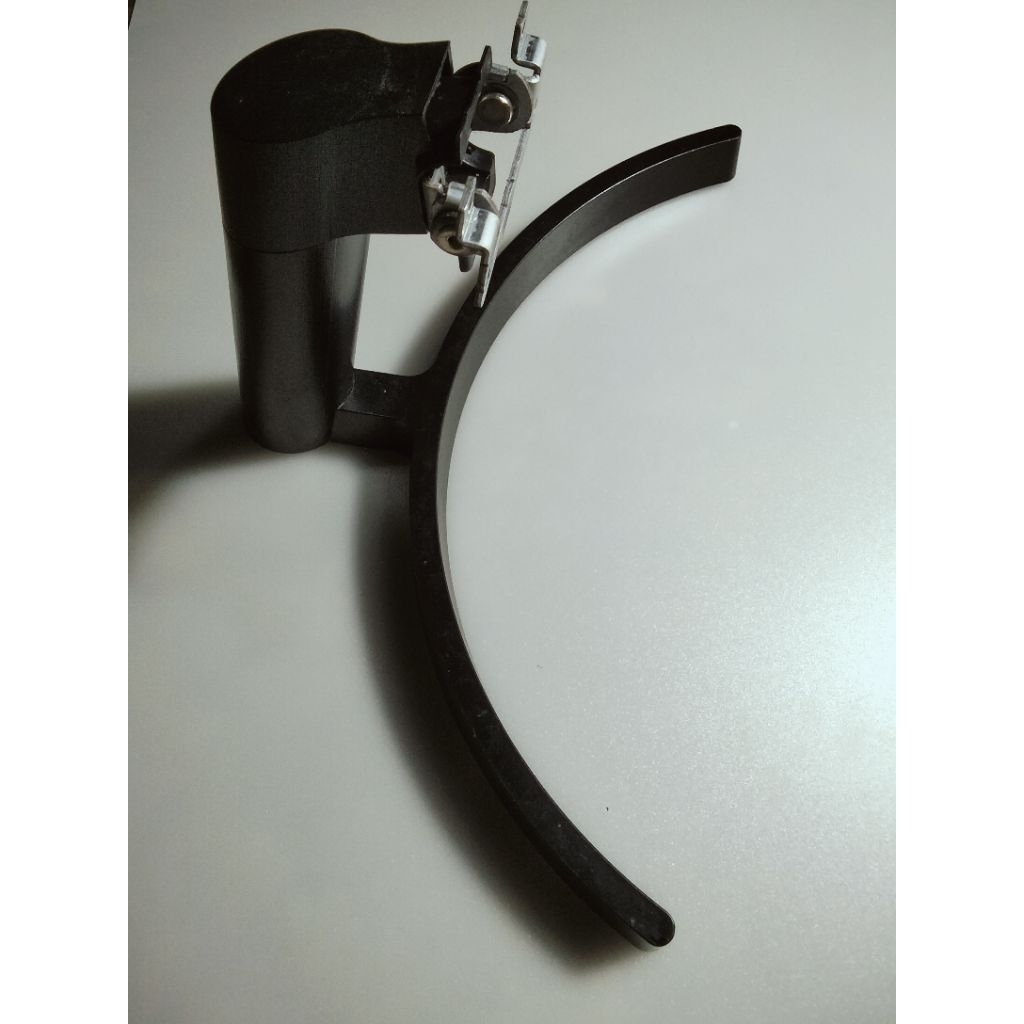 KAKI DUDUKAN STAND MONITOR LG 22MK600M 22MK600