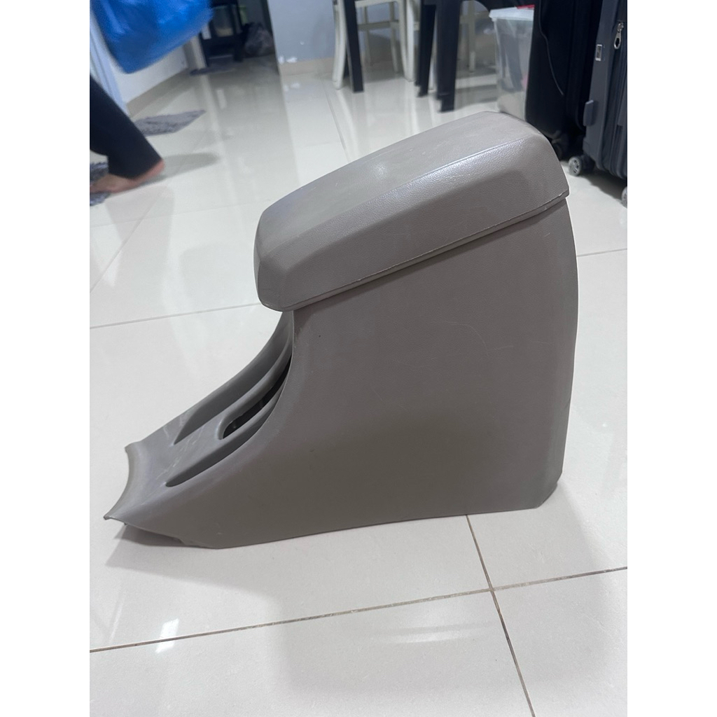 console box avanza 2012-2019