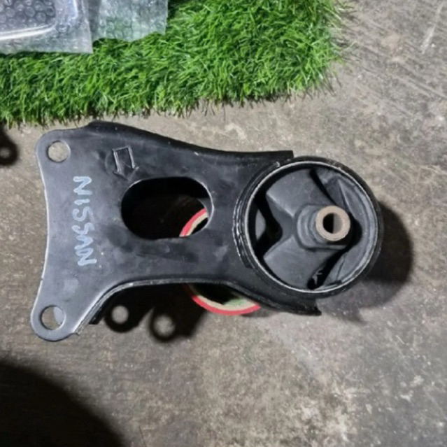 ENGINE MOUNTING BELAKANG BAWAH NISSAN X-TRAIL T30
