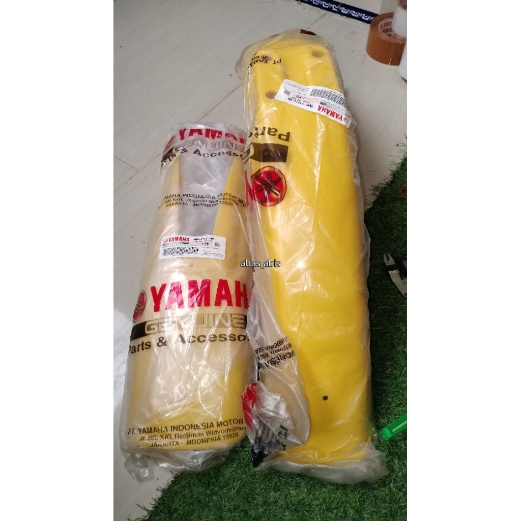 spakbor depan yamaha yt115 original