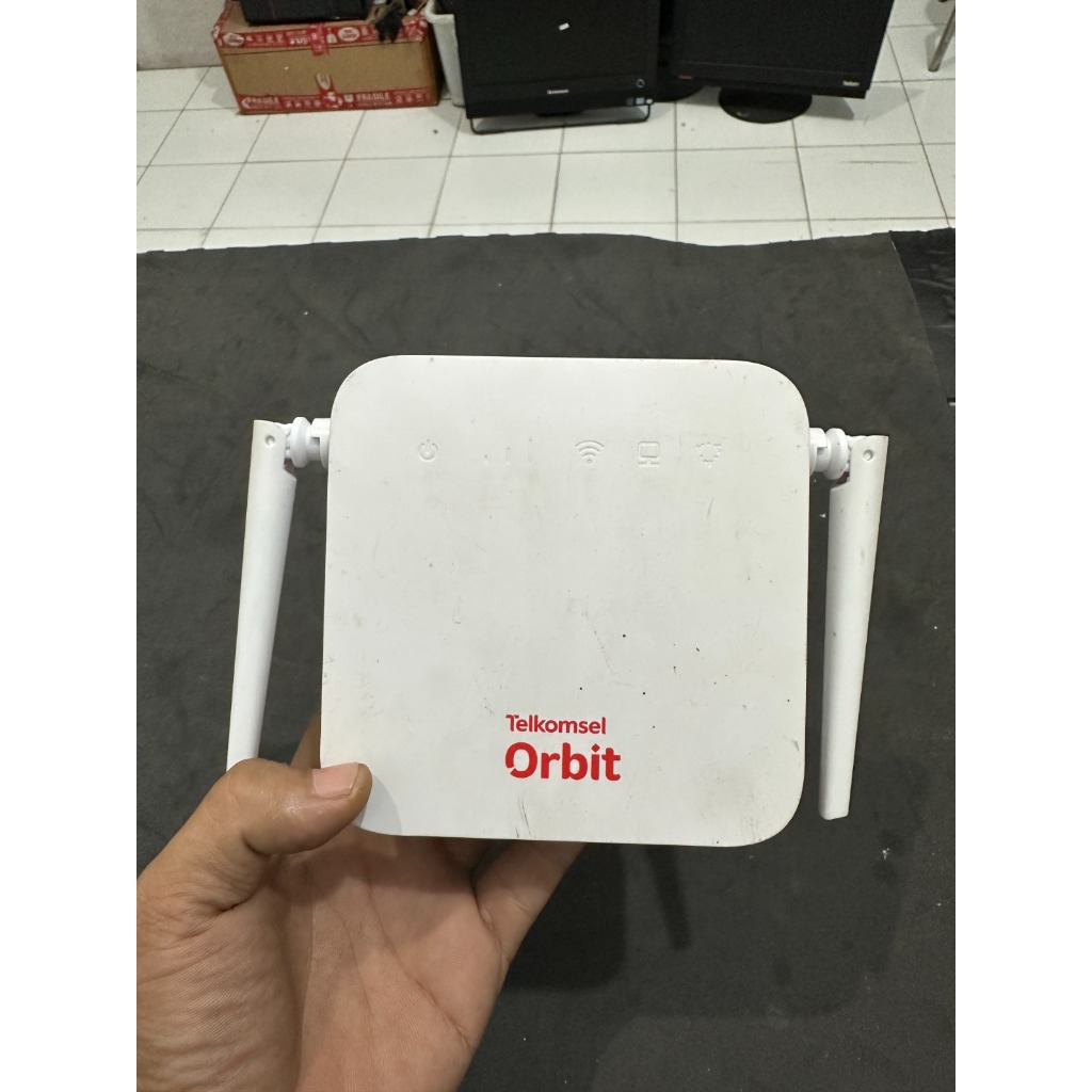 Modem Router 4G CPE HKM0130 Home Router Wireless Wi-Fi Bekas Normal