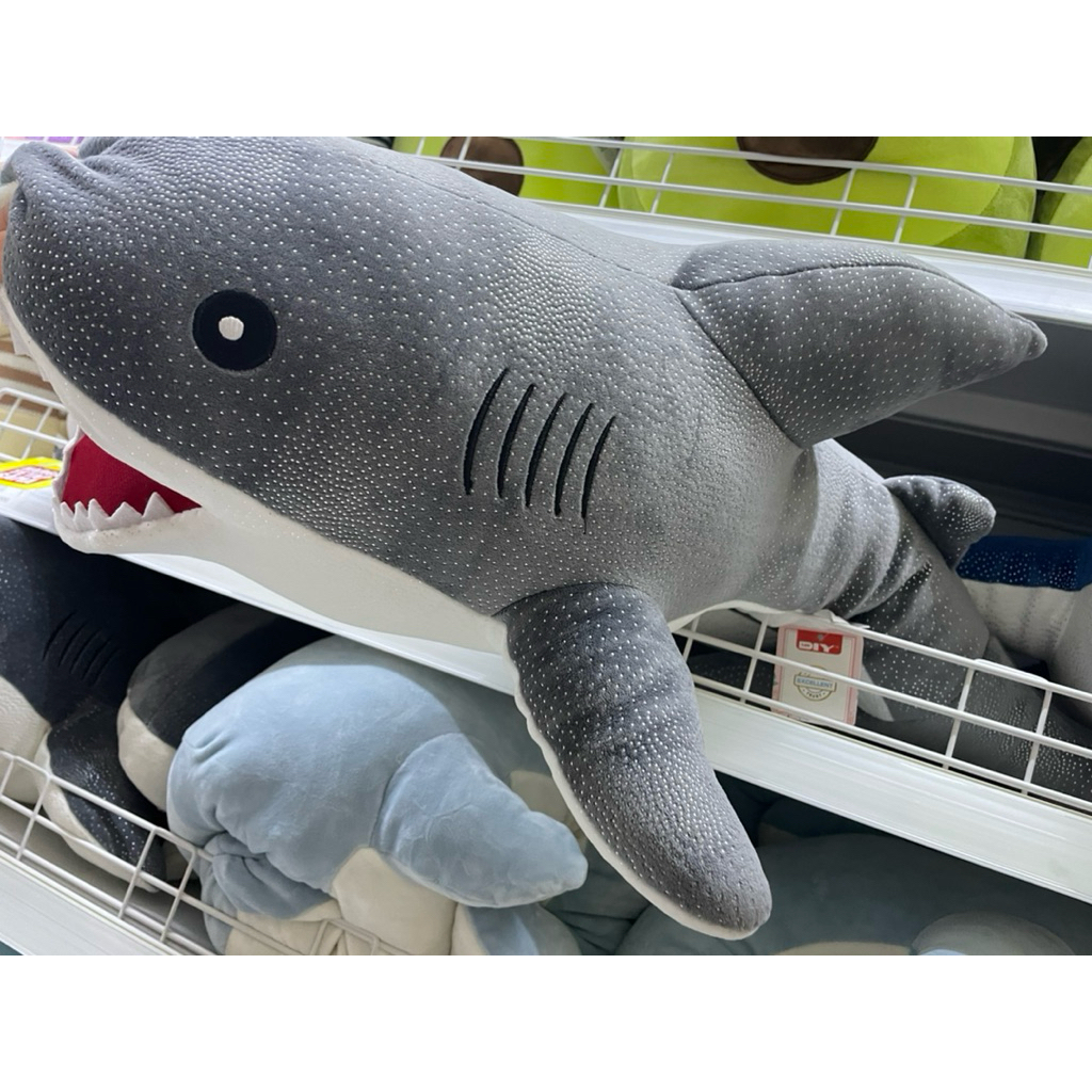 Boneka hiu lembut Mr. DIY