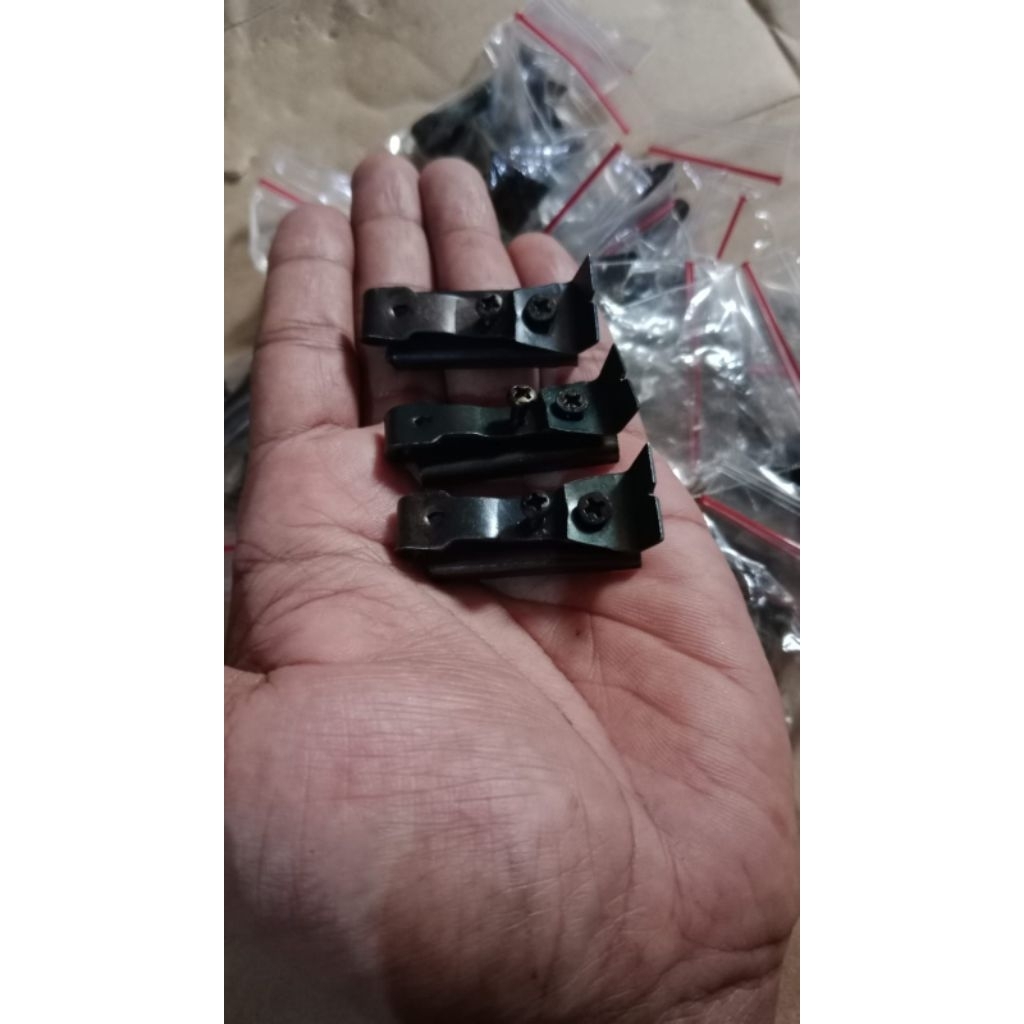 visir belakang sharp model v