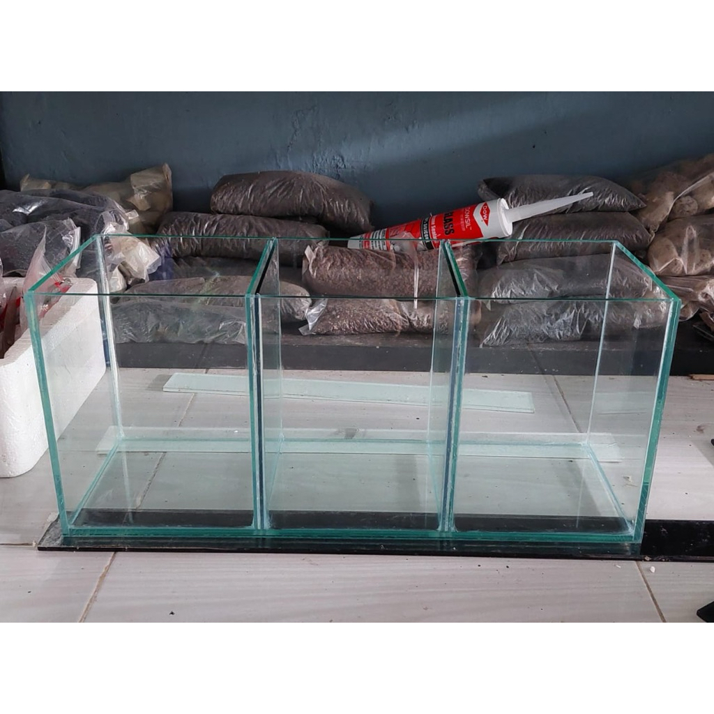 soliter sekat optic clear 45x15x20 3kamar