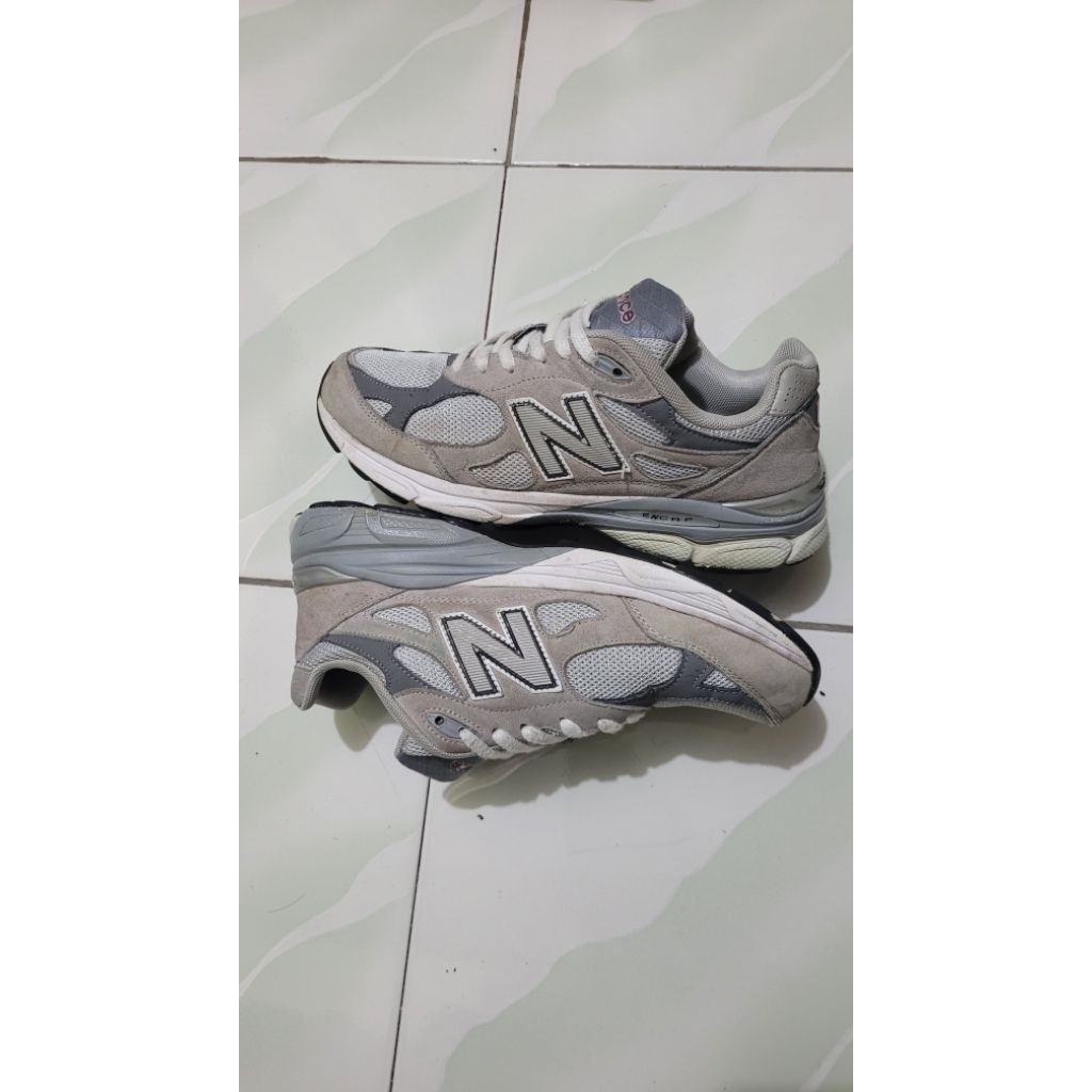 New Balance 990V3 Grey