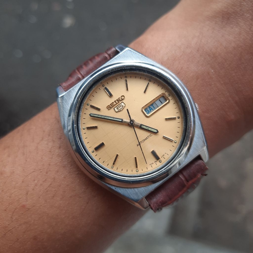 Jam Tangan Seiko 5 Caliber 7009 Gold Dial Bersih Automatic Vintage Original