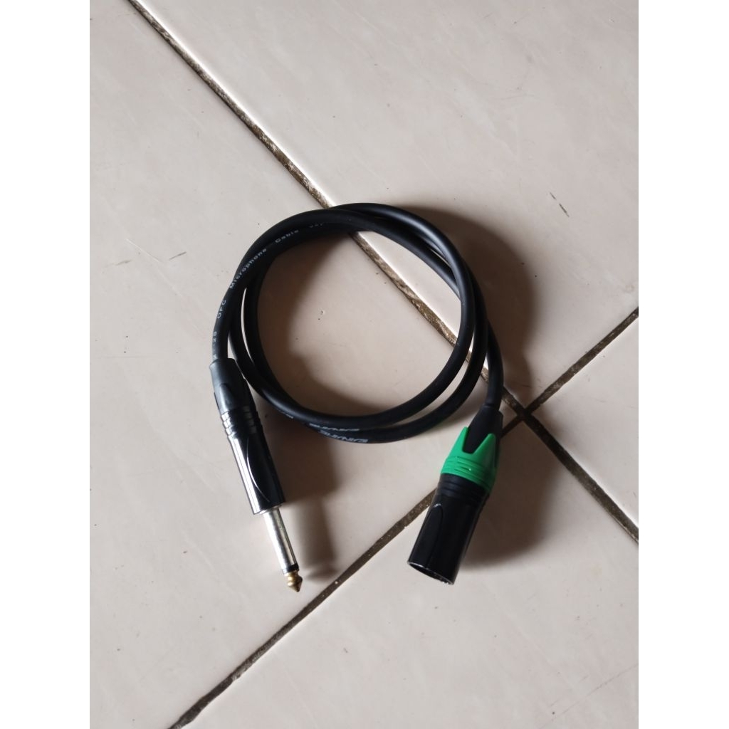 Jack Xlr to Akai