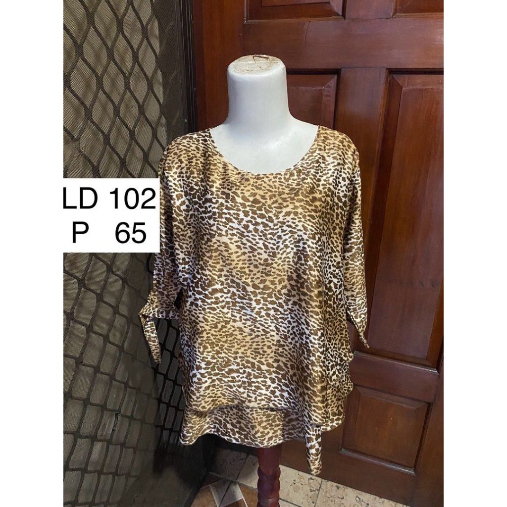 Leopard Top Atasan Wanita Blouse Motif Macan Ruffle