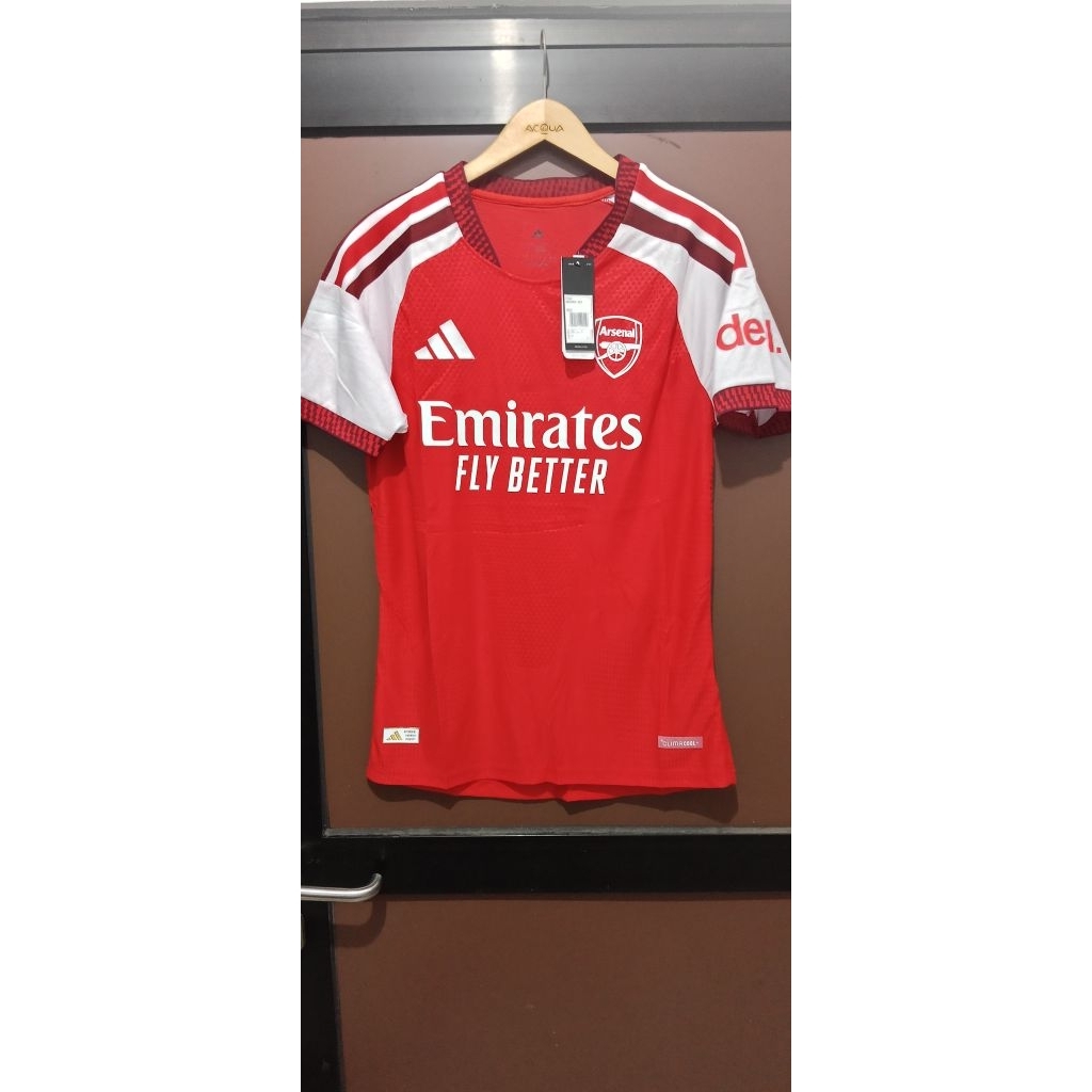 Arsenal Home Player Issue