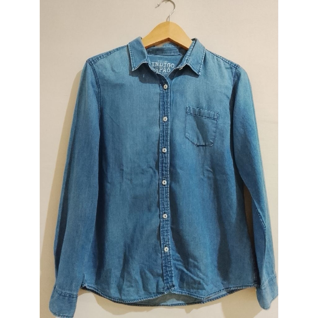 kemeja denim SPAO