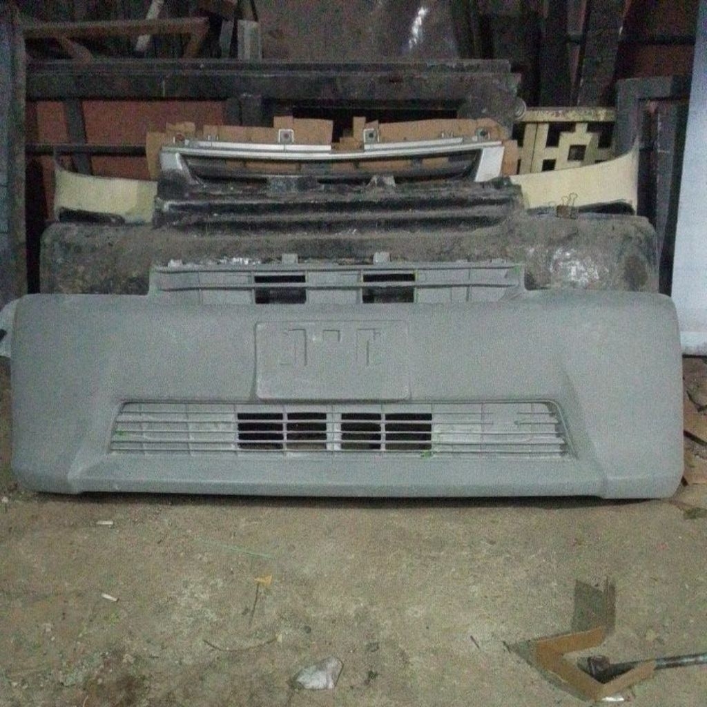 bemper depan grandmax model townace (mentahan)