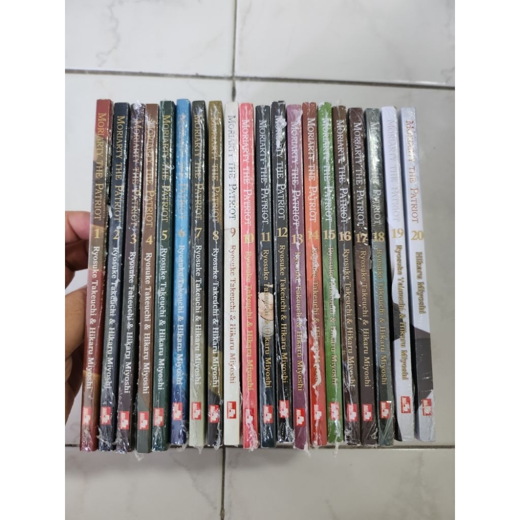 Komik Moriarty The Patriot set vol 1-20 segel ori Bahasa Indonesia Elex Media